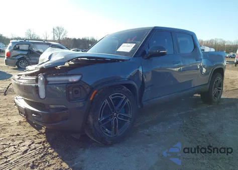 2026 Rivian R1T from USA, damaged, VIN 7FCTGAAP4TN043560